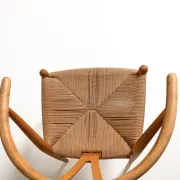 Ensemble de quatre chaises "Wishbone" CH24 de Hans J. Wegner, design de 1950.