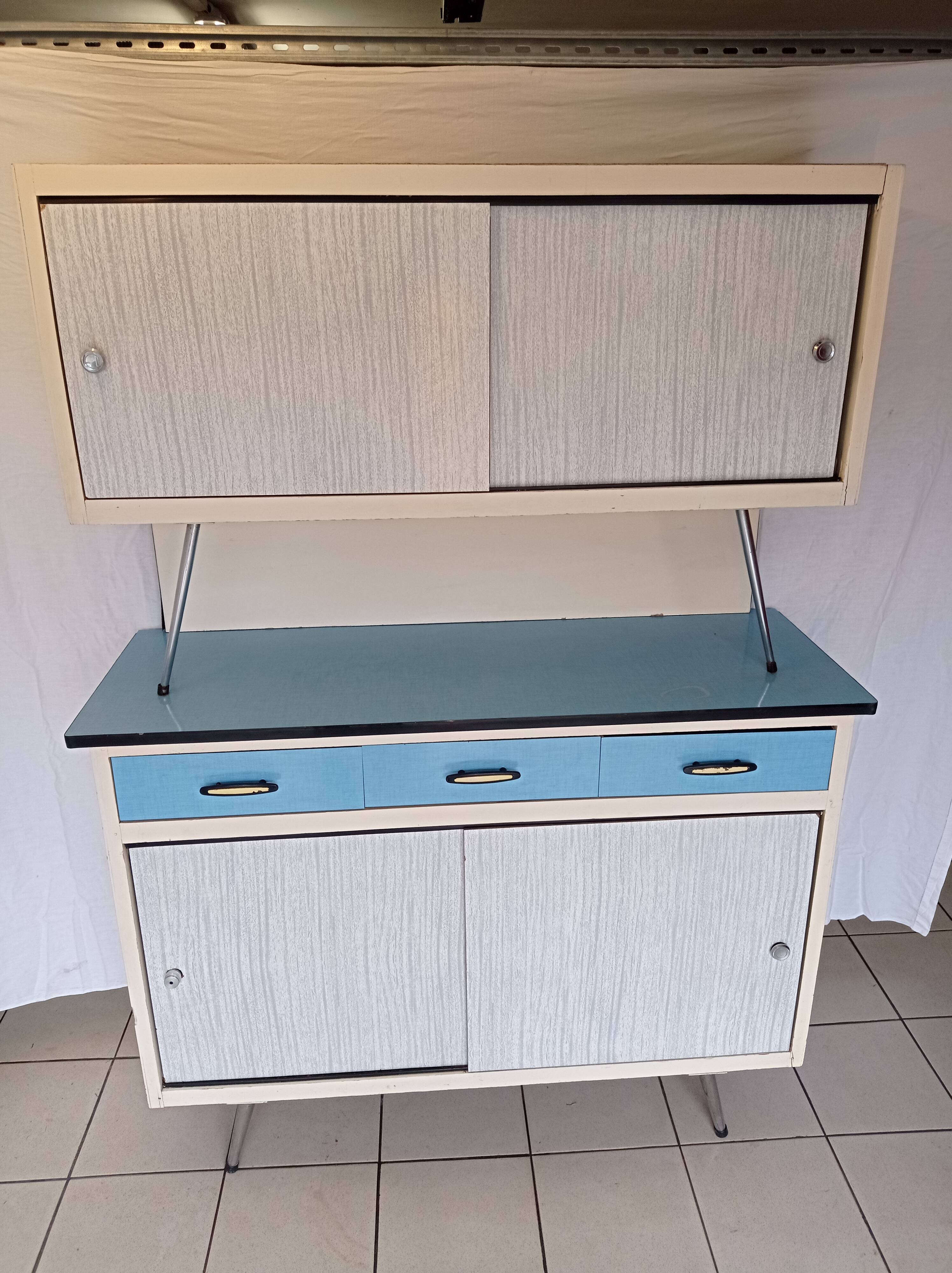 Formica buffet