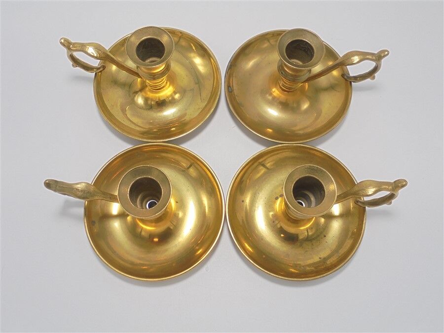 Set of 4 candle holders