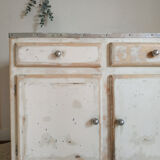 Buffet mado low patinated renovated concrete tray