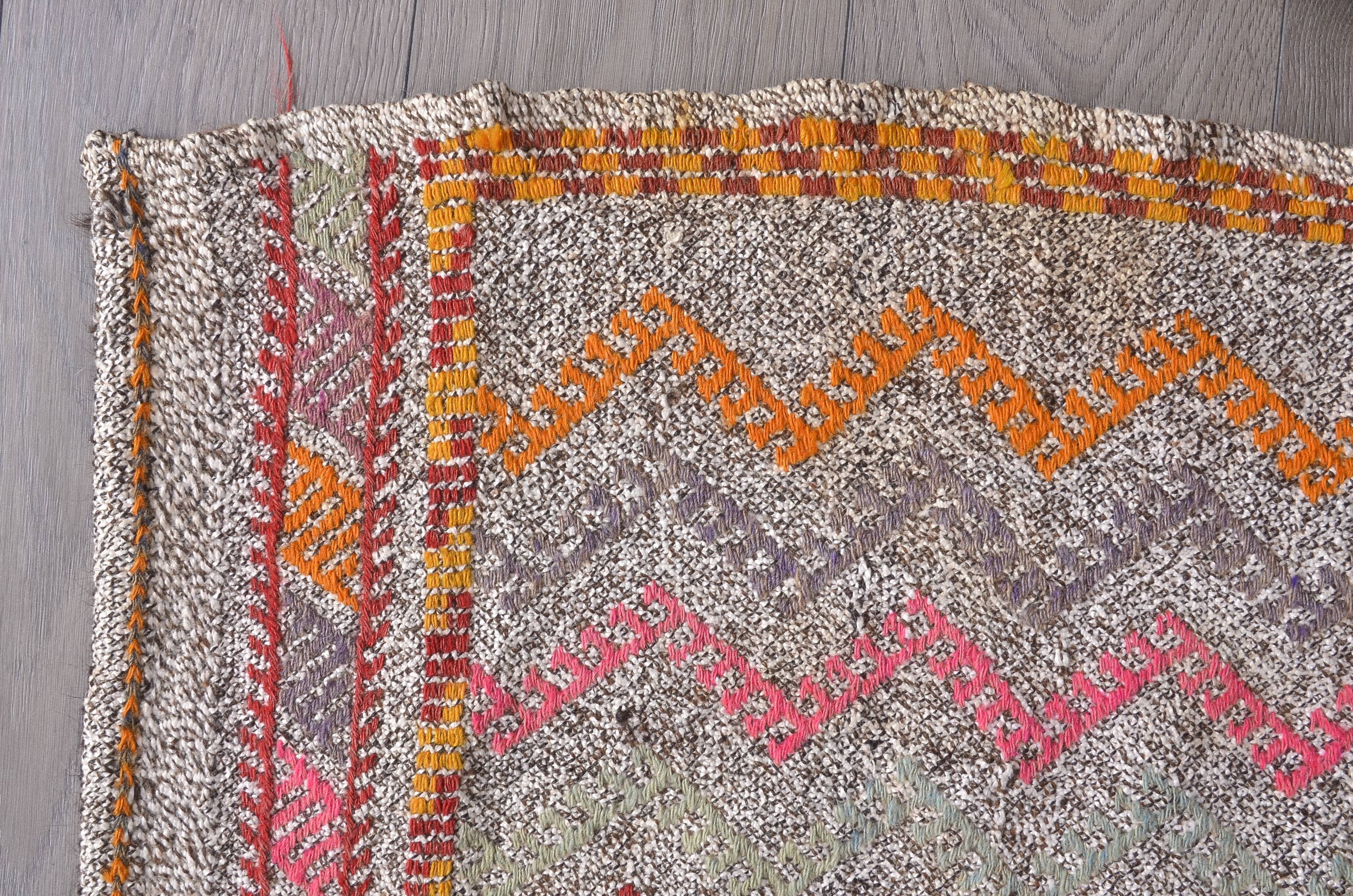 Vintage Handwoven Kilim Rug sku c280
