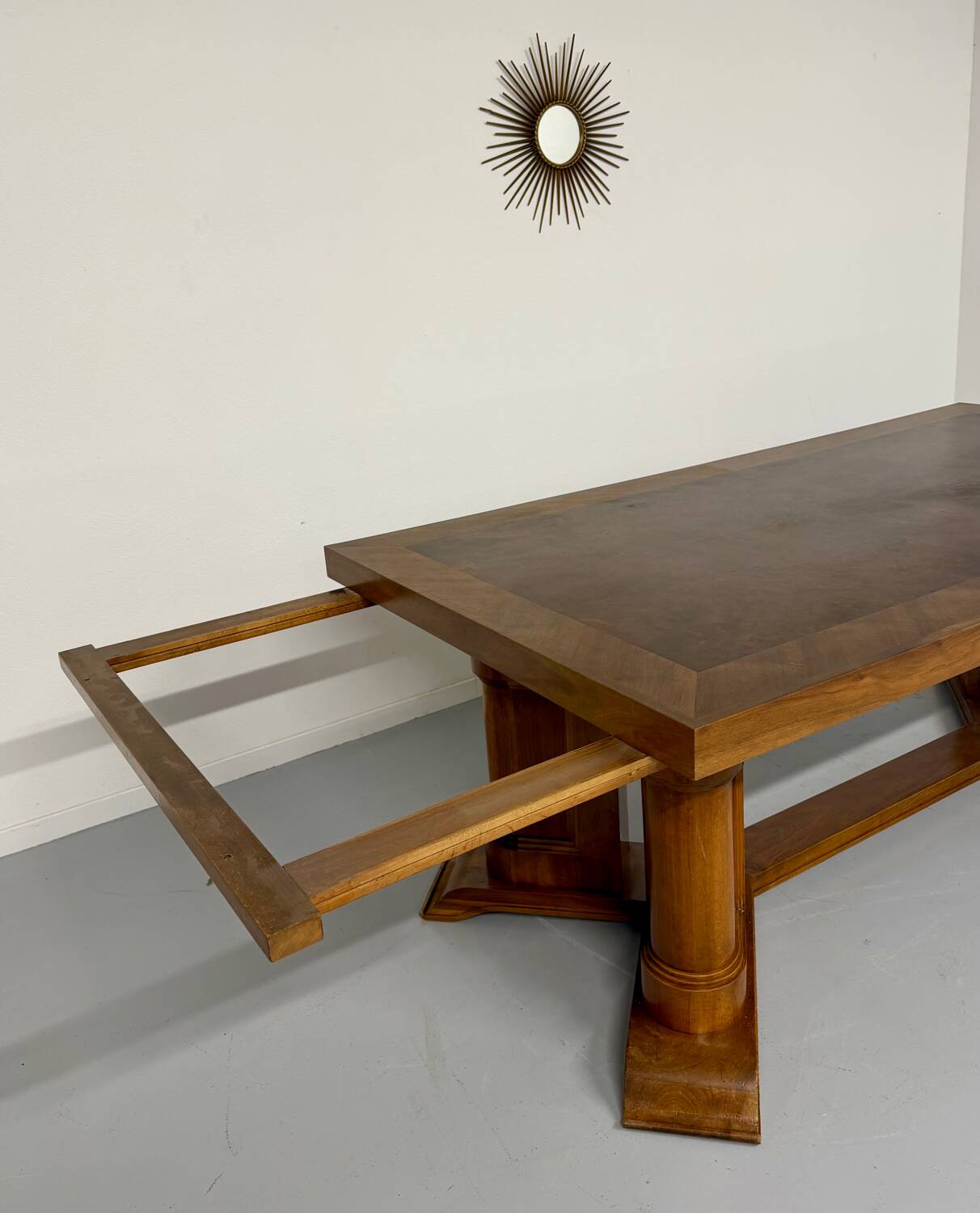 Ancienne table en noyer et loupe art déco année 30 France rallonges