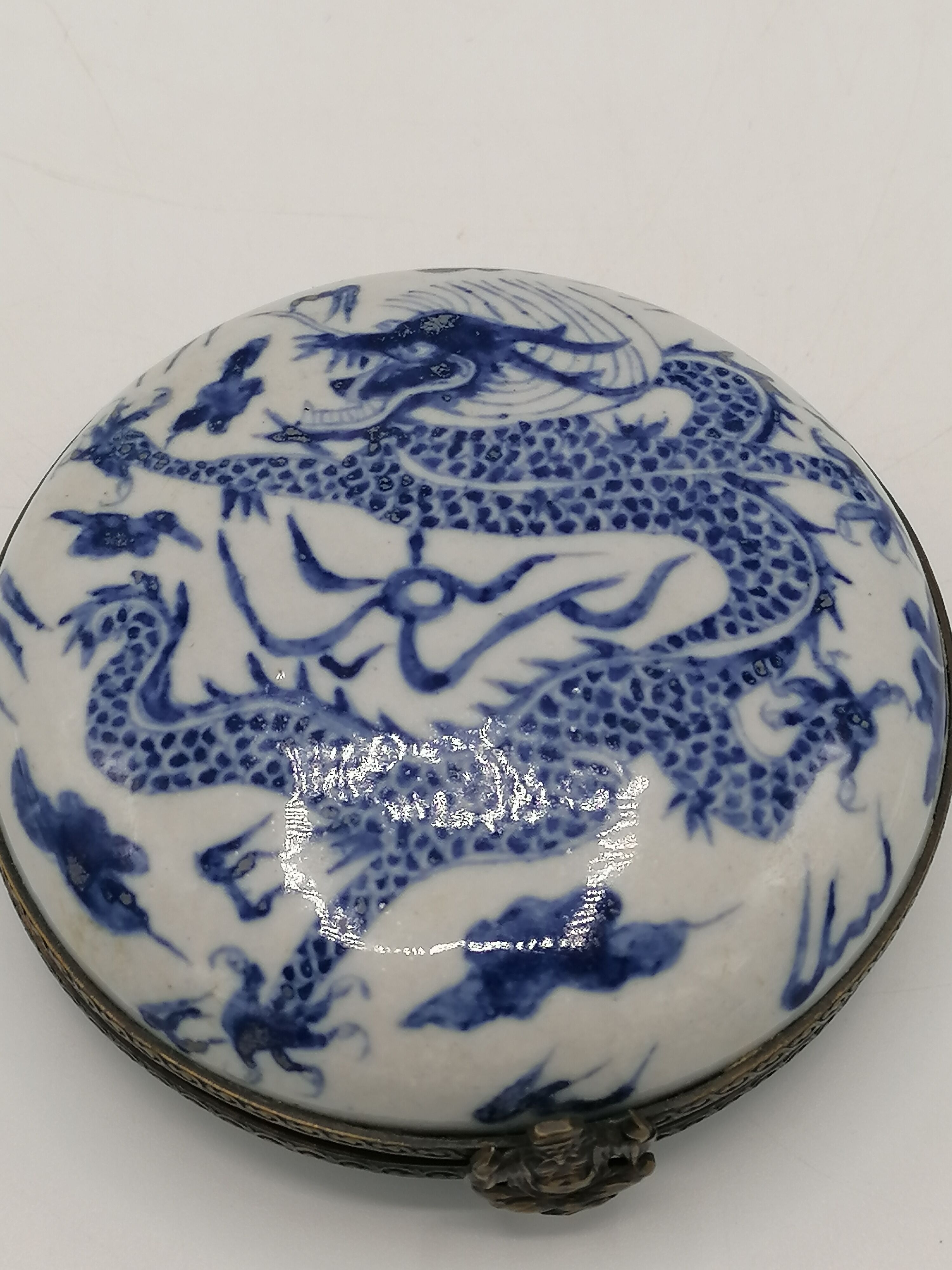 Chinese porcelain box