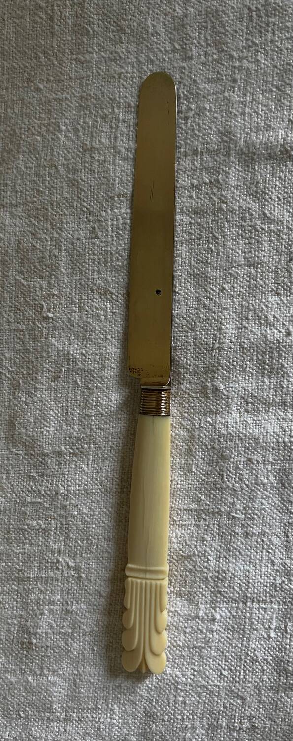 Ensemble de couteaux à dessert vermeil et ivoire