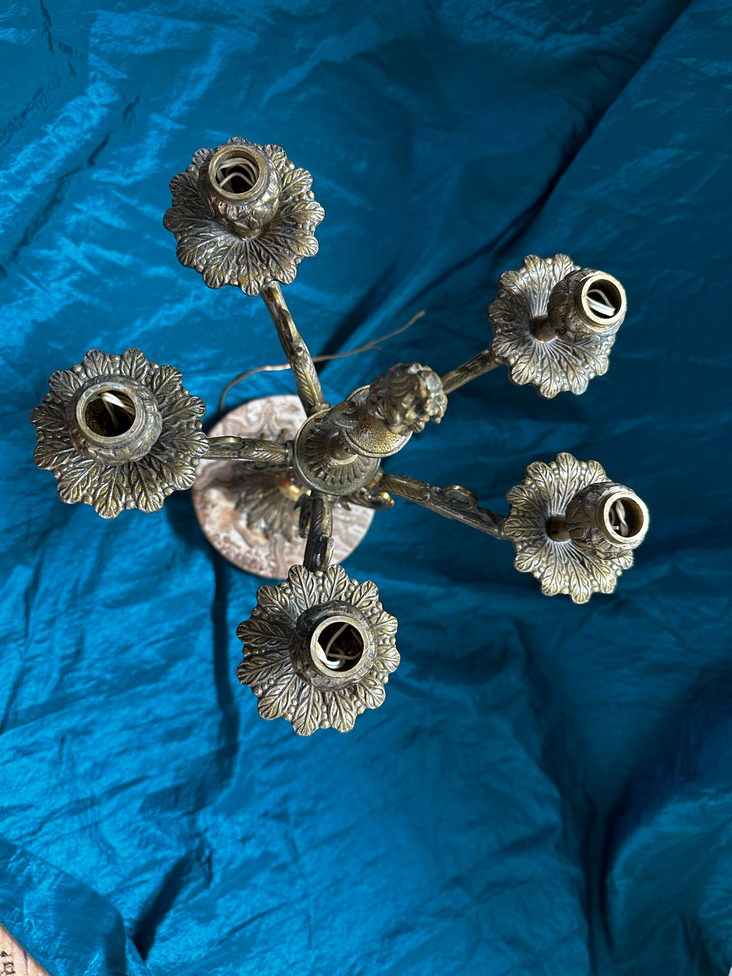 Superb rococo candelabrum. Louis XV, 5 lights. Electrified.
