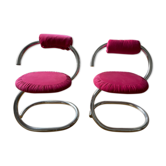 Chaise futuriste aspect 60s