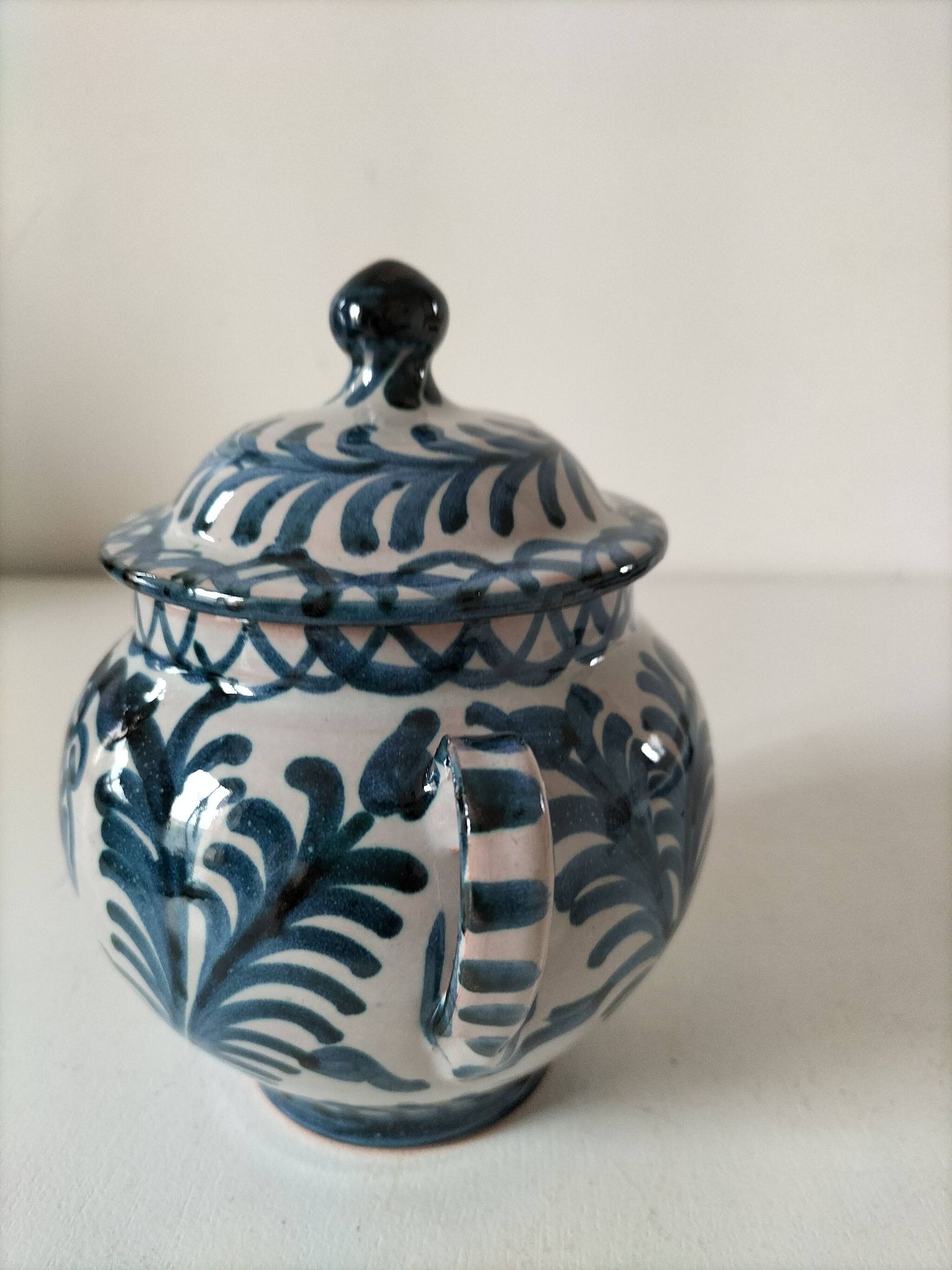Fajalauza earthenware sugar bowl with handles, Granada, Spain, circa 1970