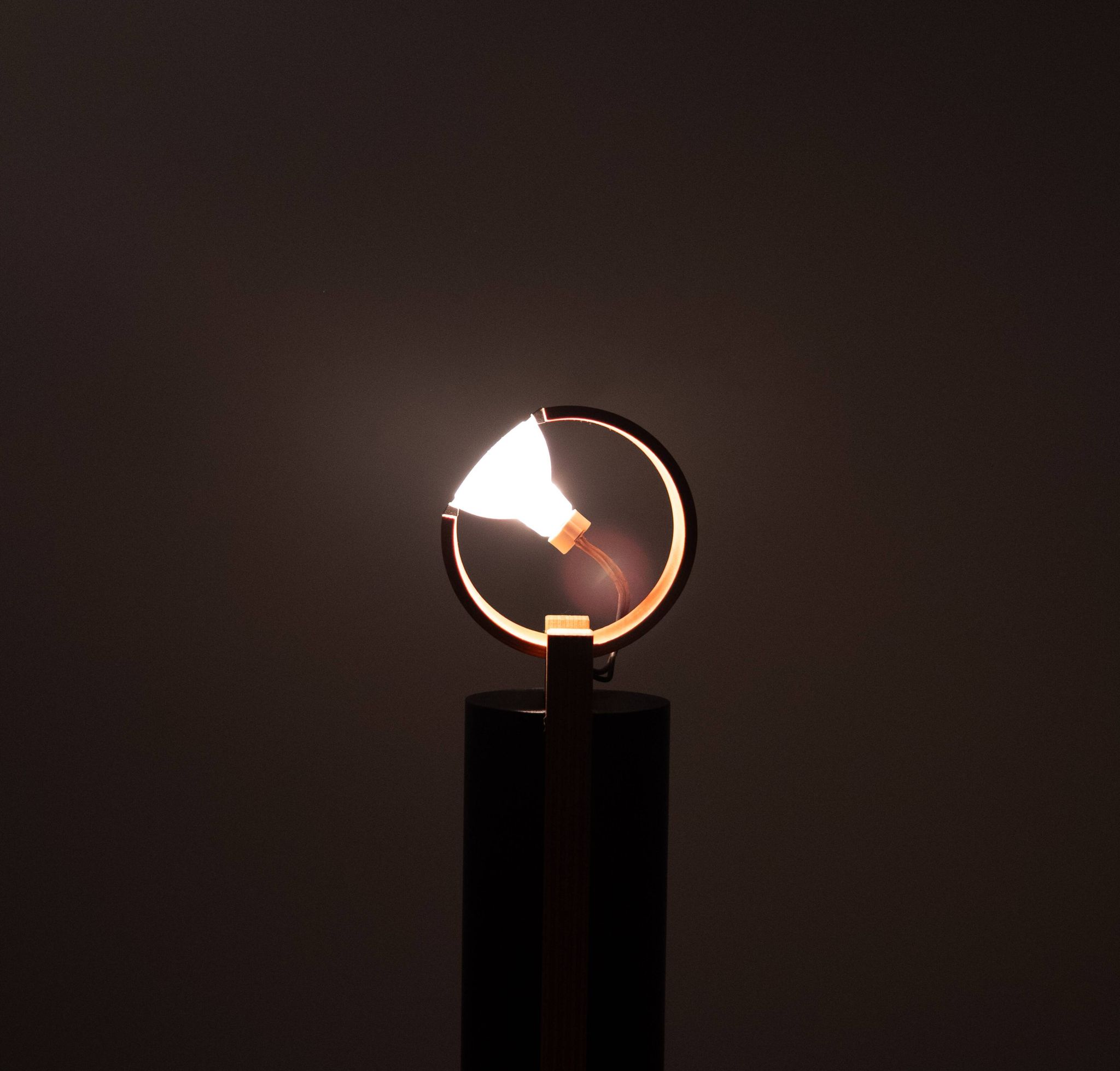 Lampe de table halogène design des années 1980