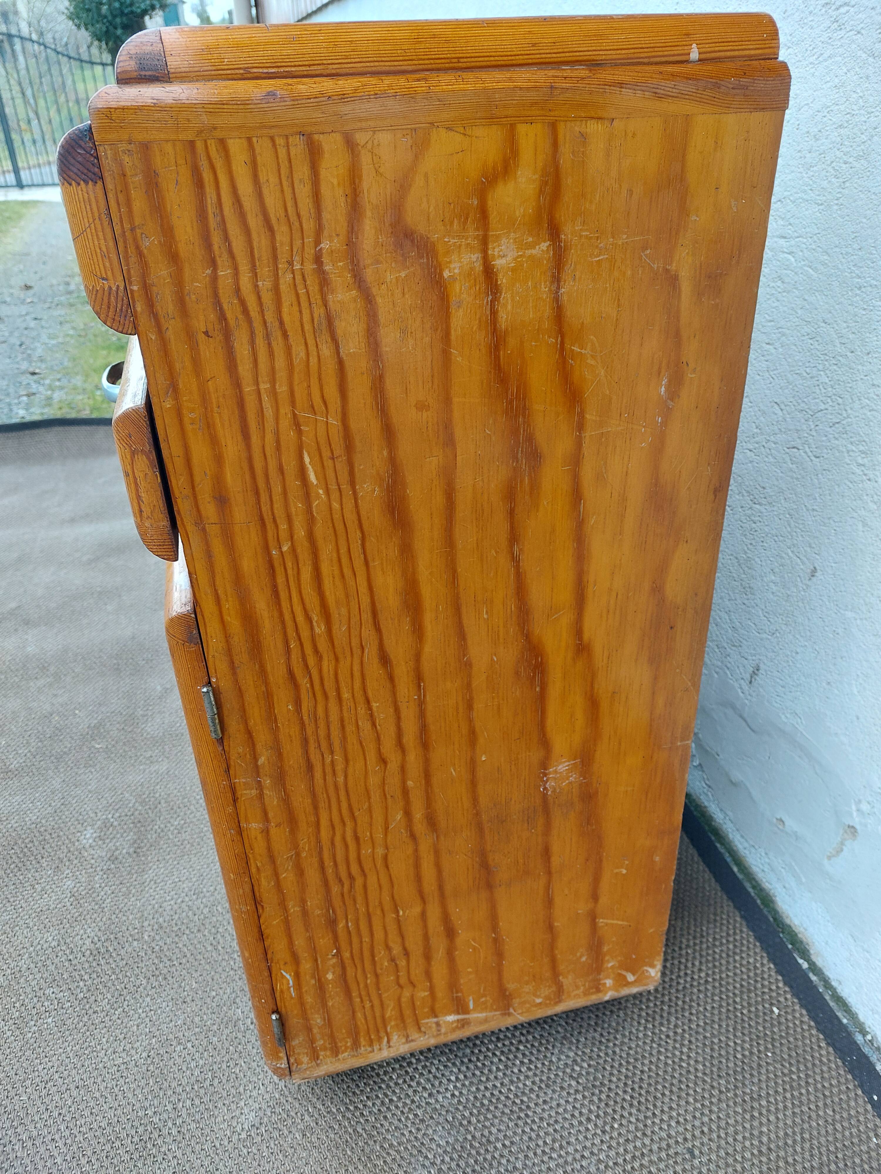 small Mado buffet, asymmetrical doors