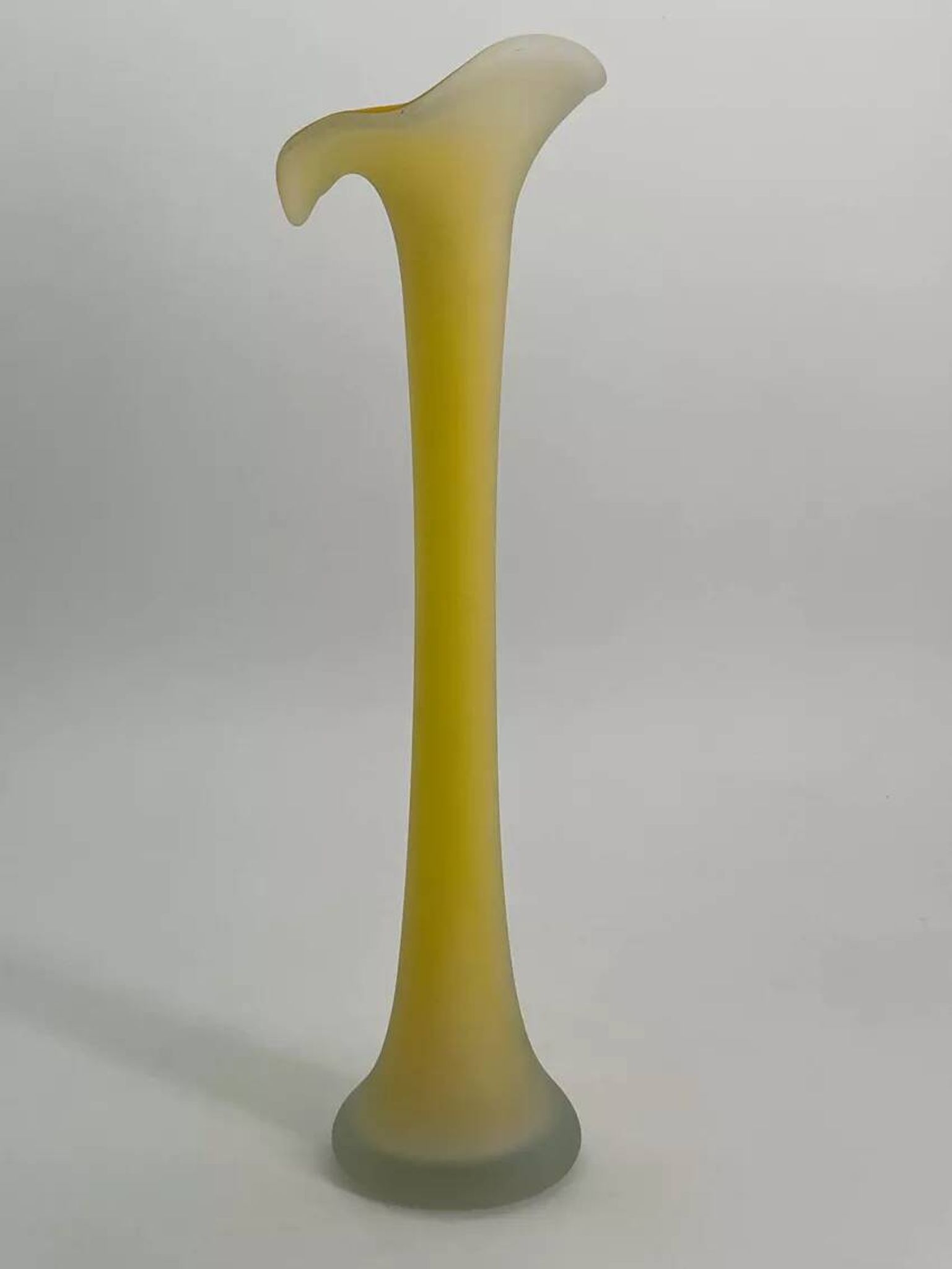 Vase années 70 en verre soufflé
