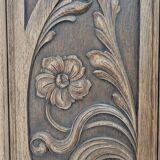 Armoire sculptée