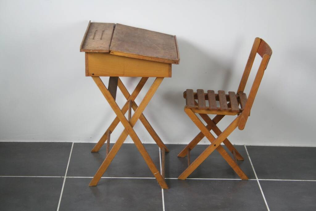 Folding children's desk and chair set