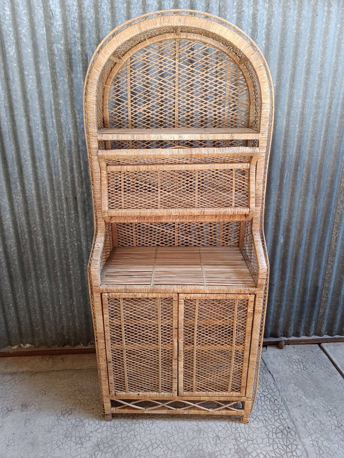 Bibliothèque en osier rotin vintage