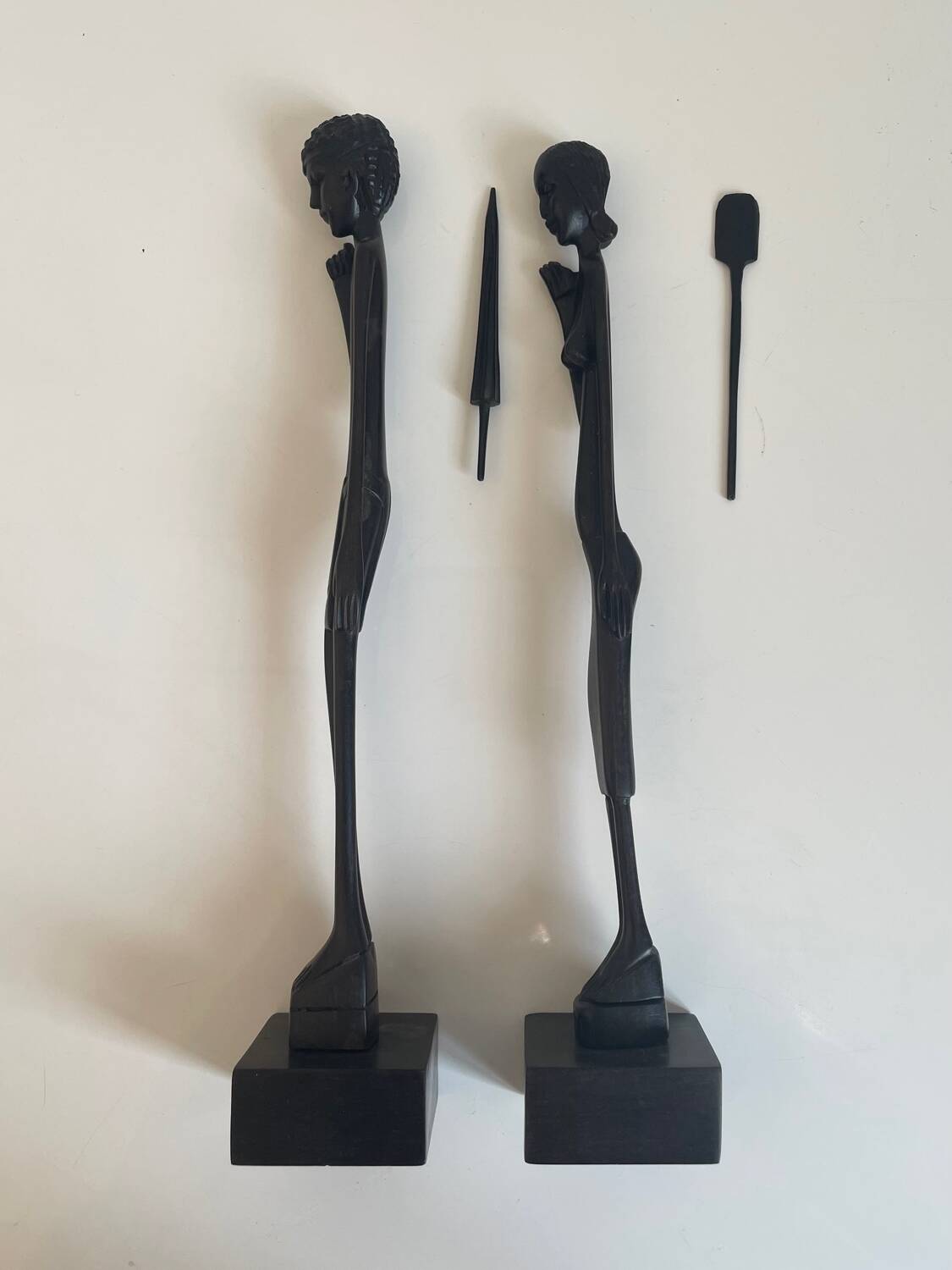 Paire de sculptures africaines en bois