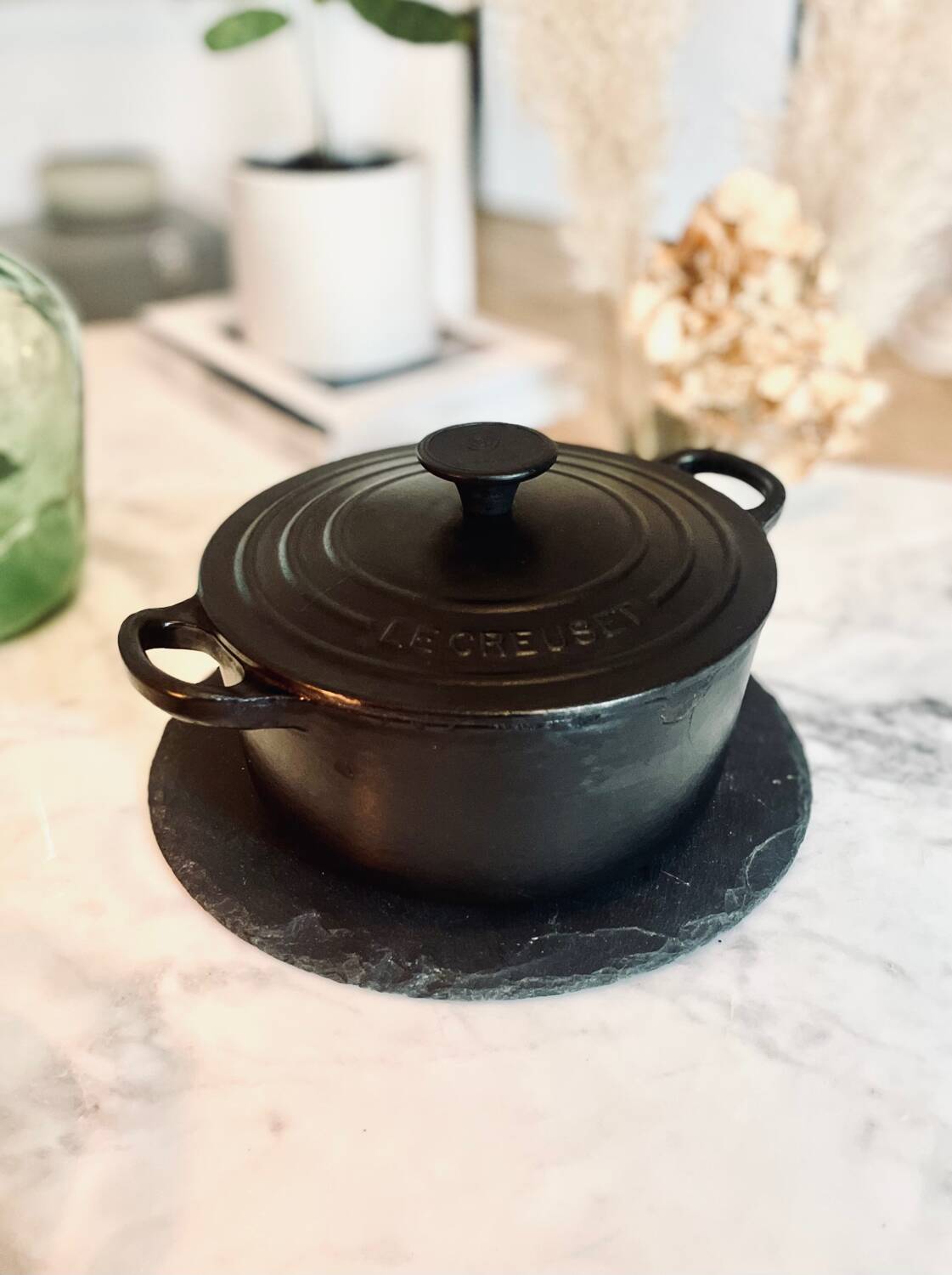 Le Creuset casserole nº18 in black cast iron