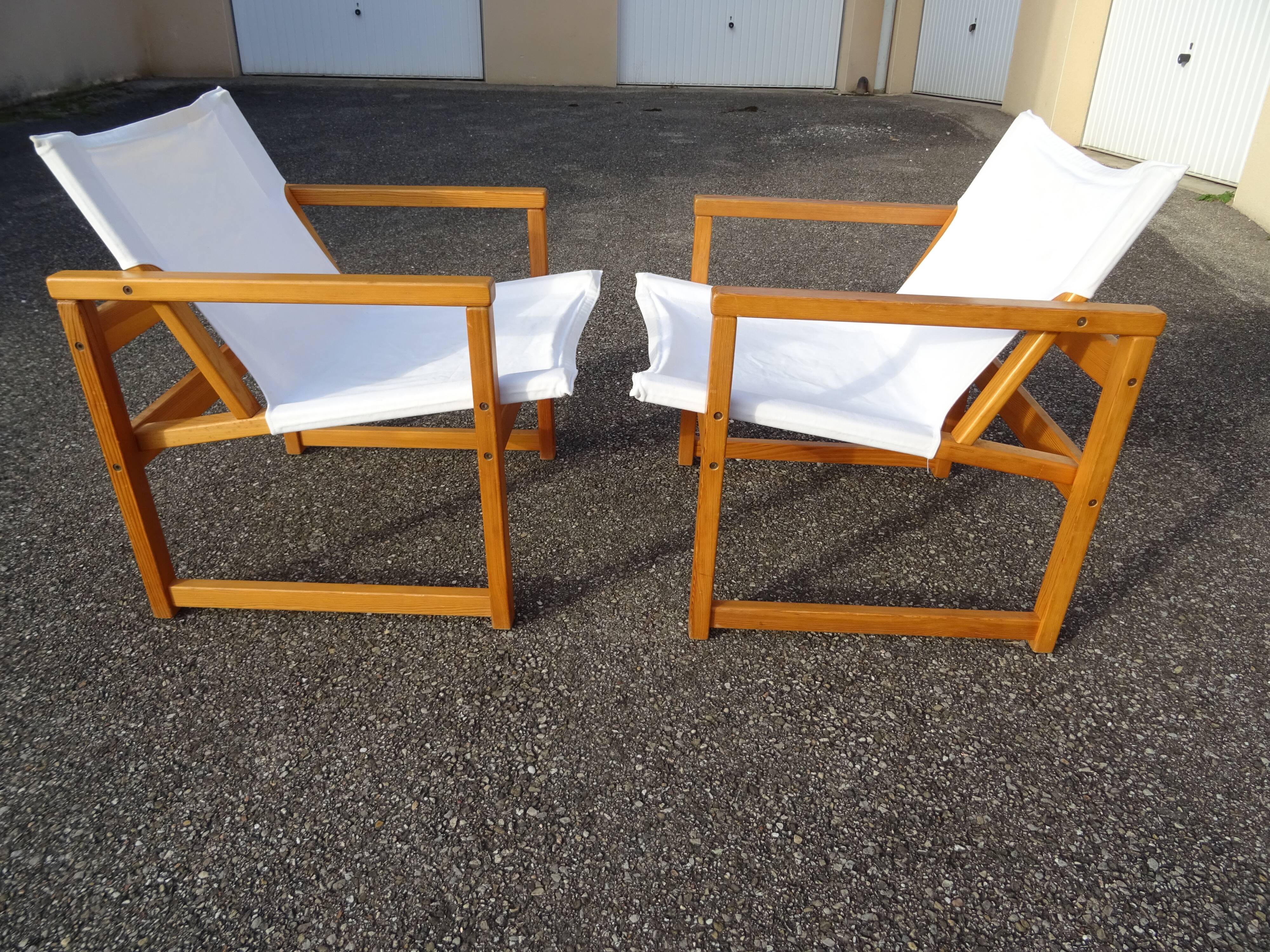 Paire de fauteuils style scandinave, années 70-80