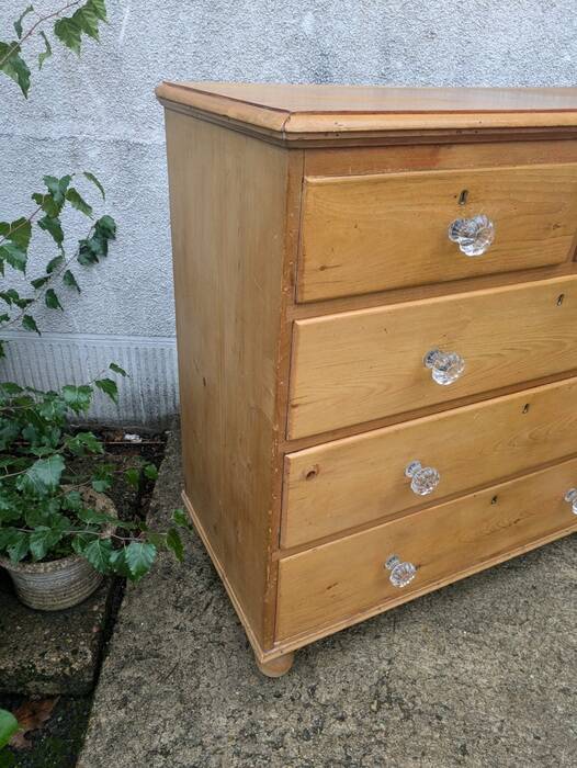 Commode anglaise