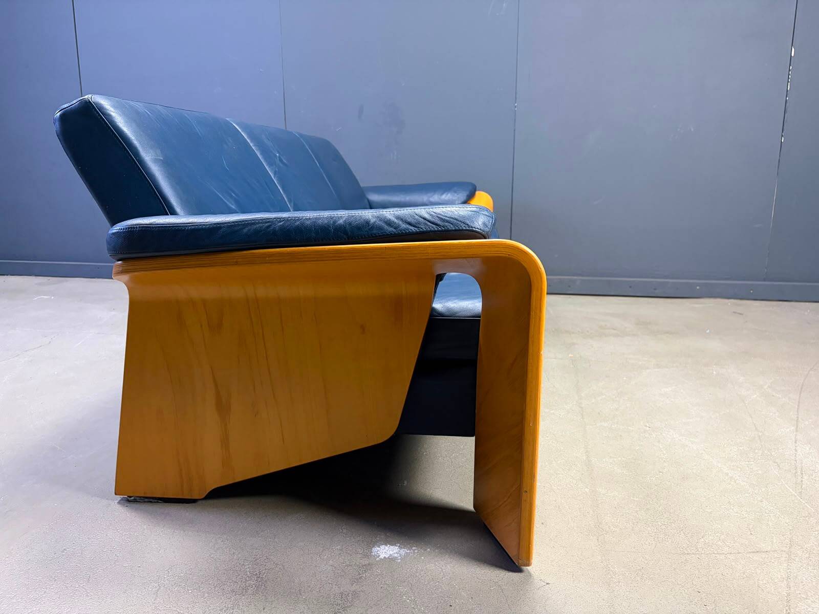 Vintage Pegasus 3 seater reclining sofa by Ekornes, Norway, 1990s