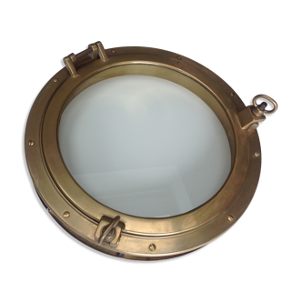 Brass opening partition window