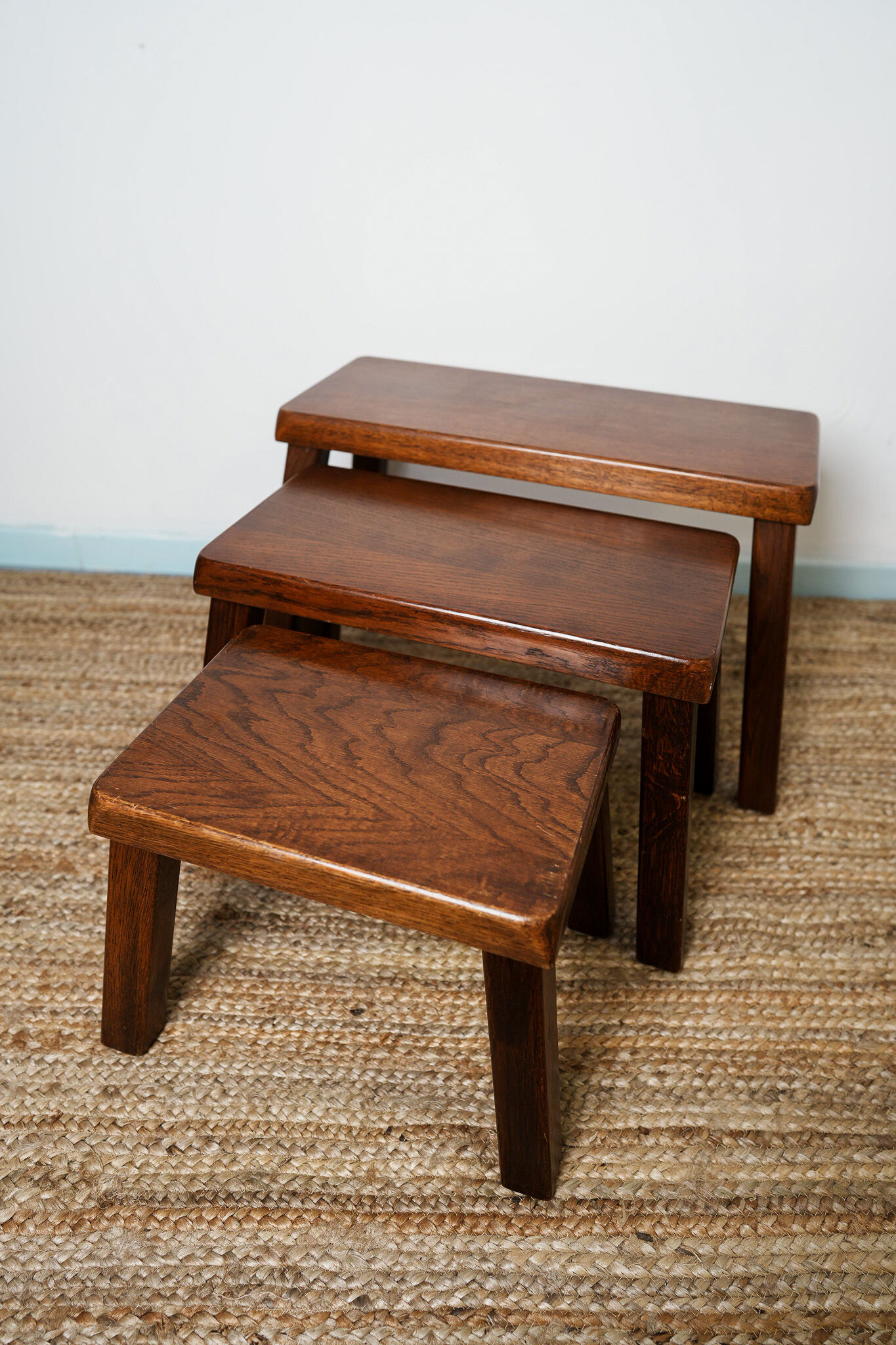 Oak nesting tables