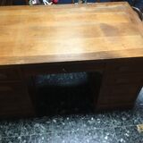 Bureau ancien d‘administration en cêne