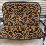 Bench old leopard