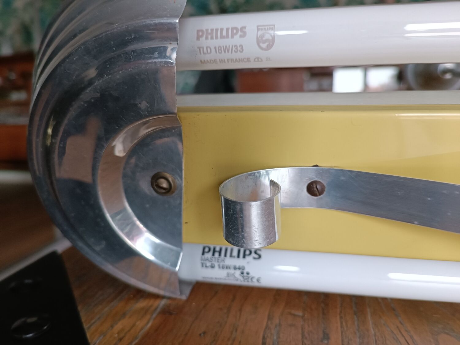 Chandelier kitchen 50s