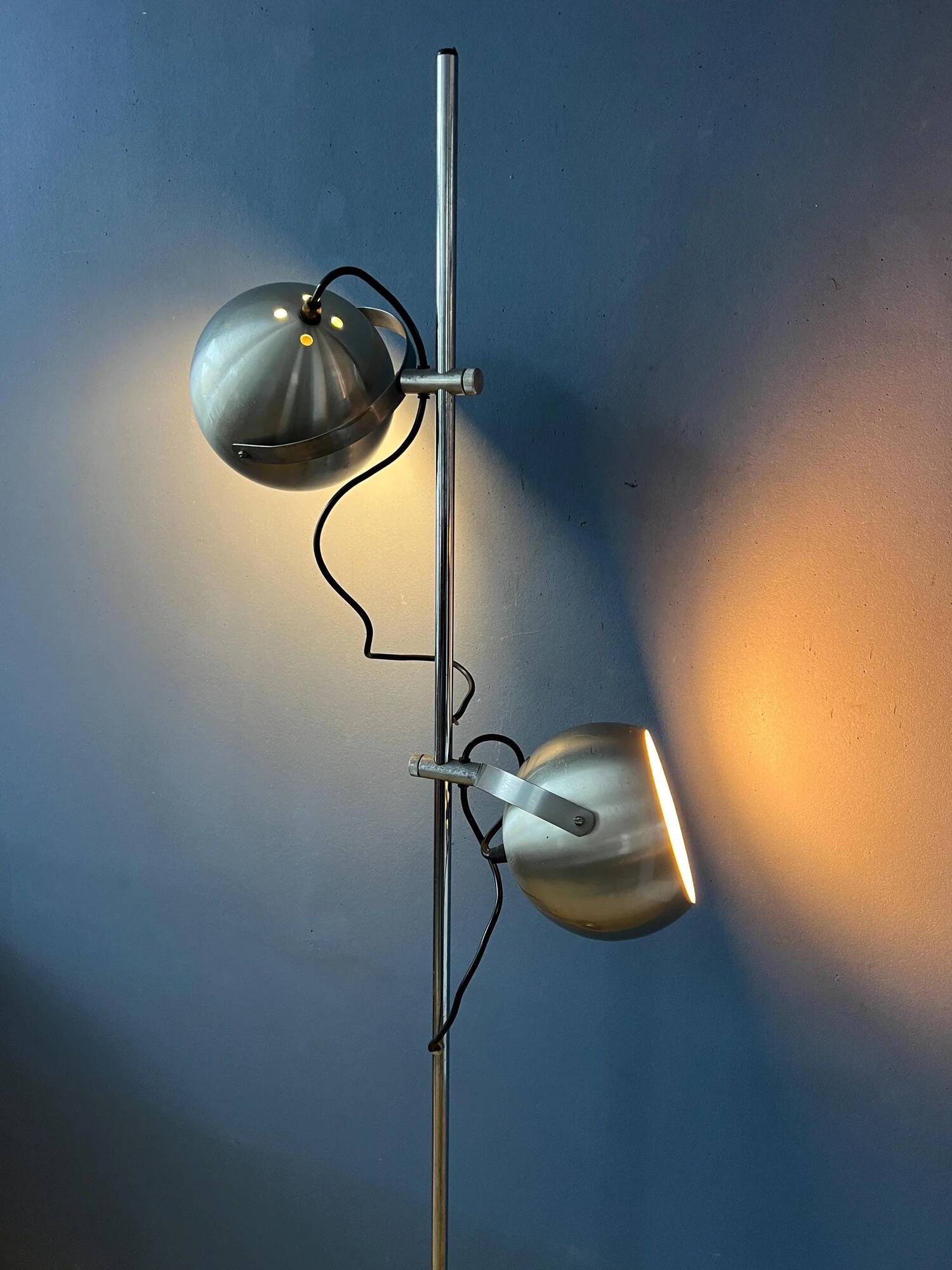 Silver mid-century vintage Herda eyeball floor lamp