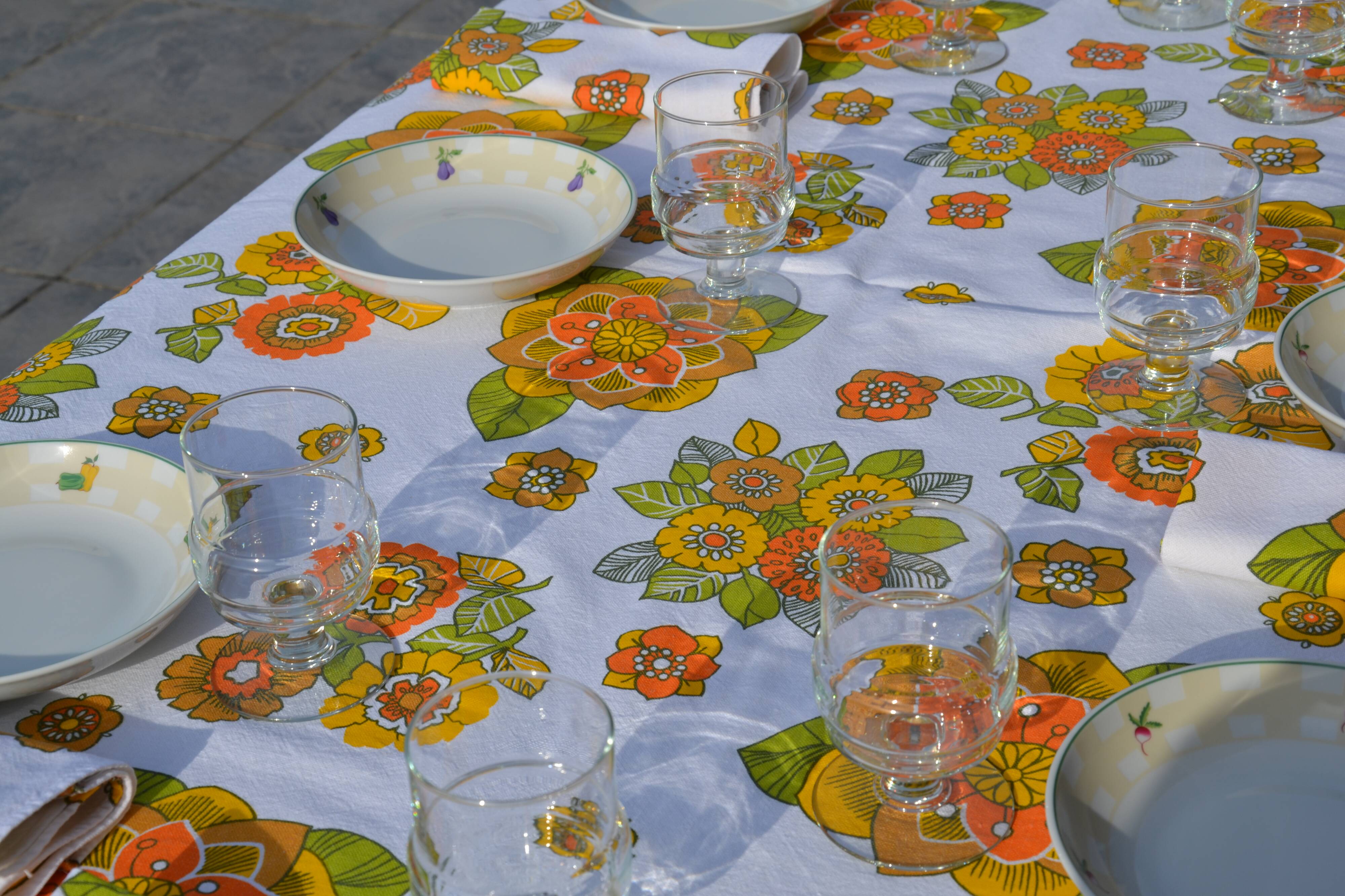 Nappe à fleurs en coton/lin vintage