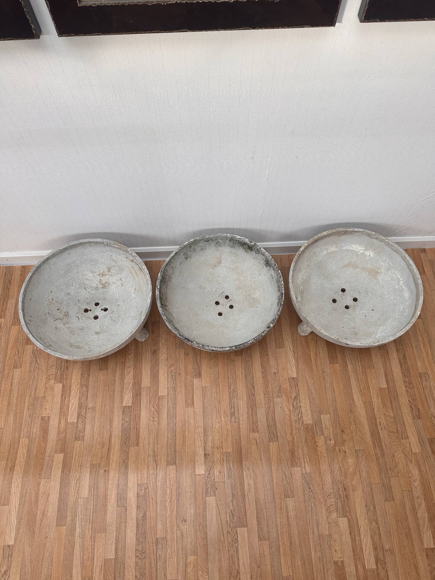 Set of 3 planters Demi-Chaudron, Willy Guhl, Switzerland - 1950/70