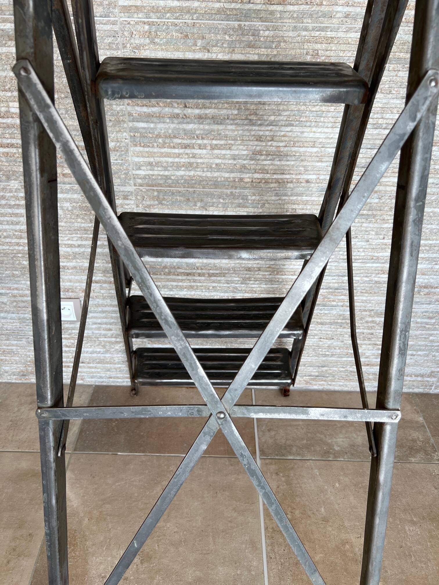Manufrance 1930 industrial metal stepladder