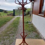 Parrot coat rack