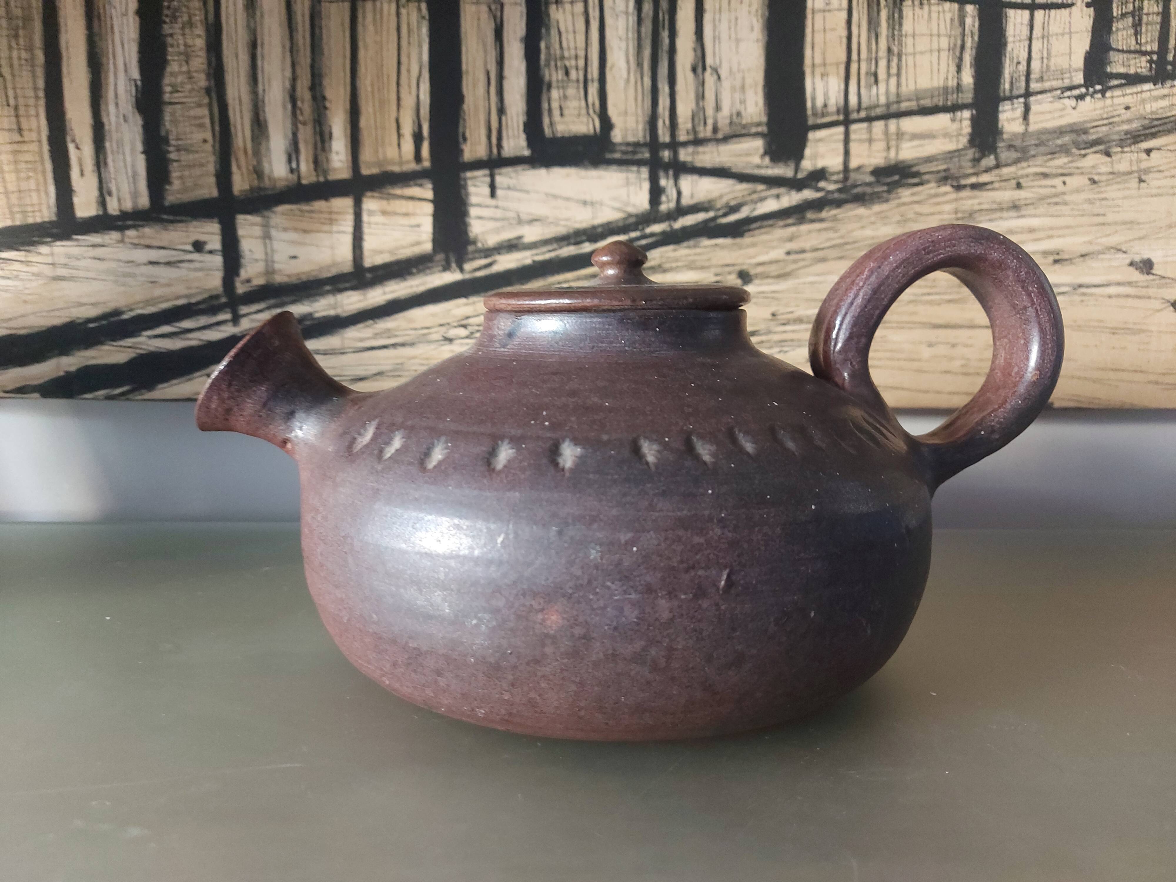 THEIERE IN CERAMICS THE CYCLADES , ROLAND ZOBEL