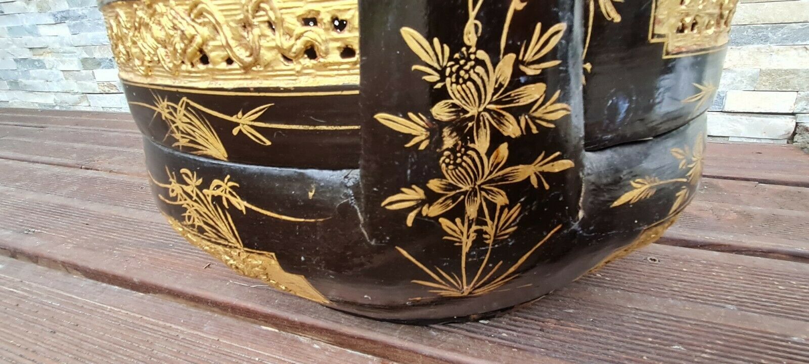 Panier de mariage chinois en bois et osier noir laqué et or
