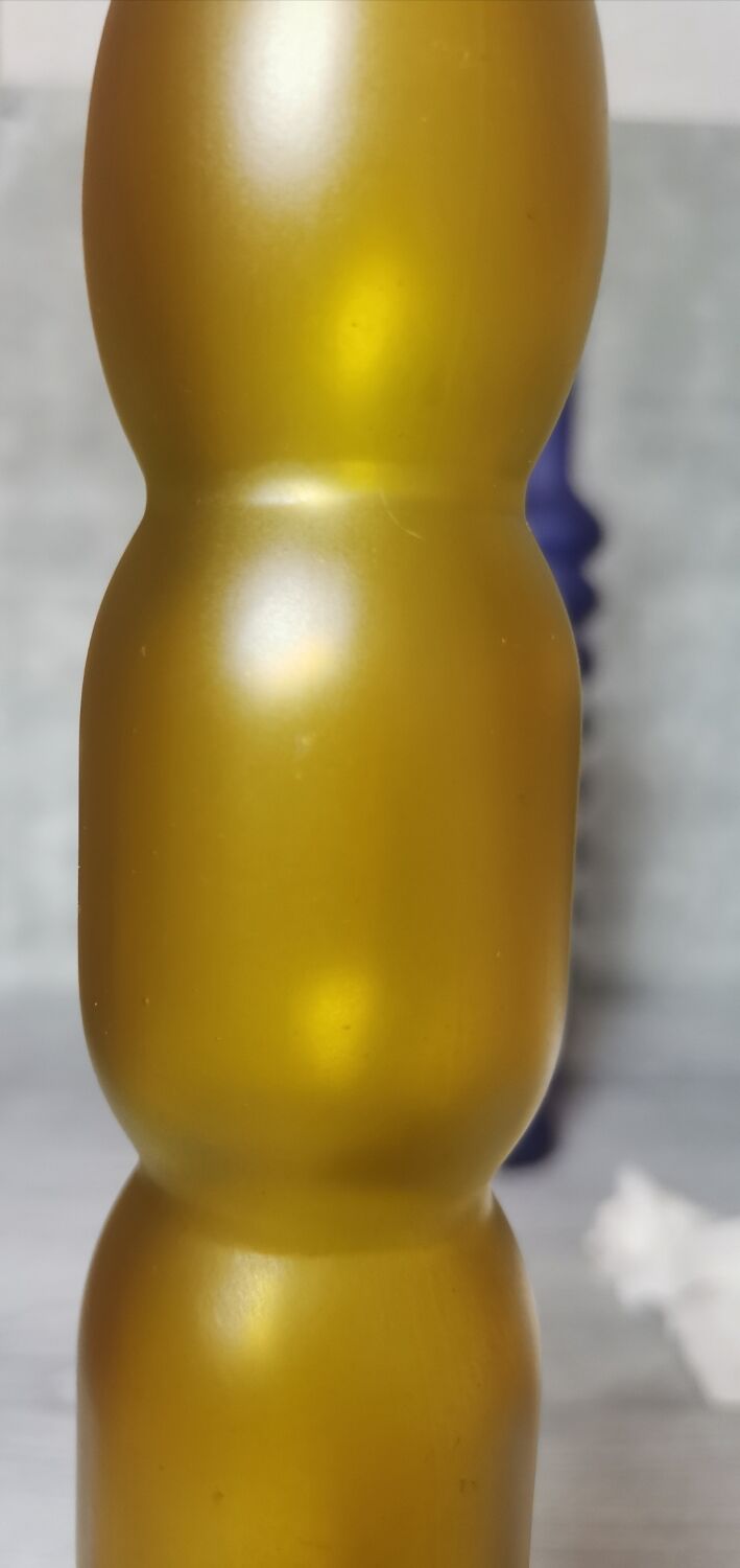 Corrugated glass soliflores