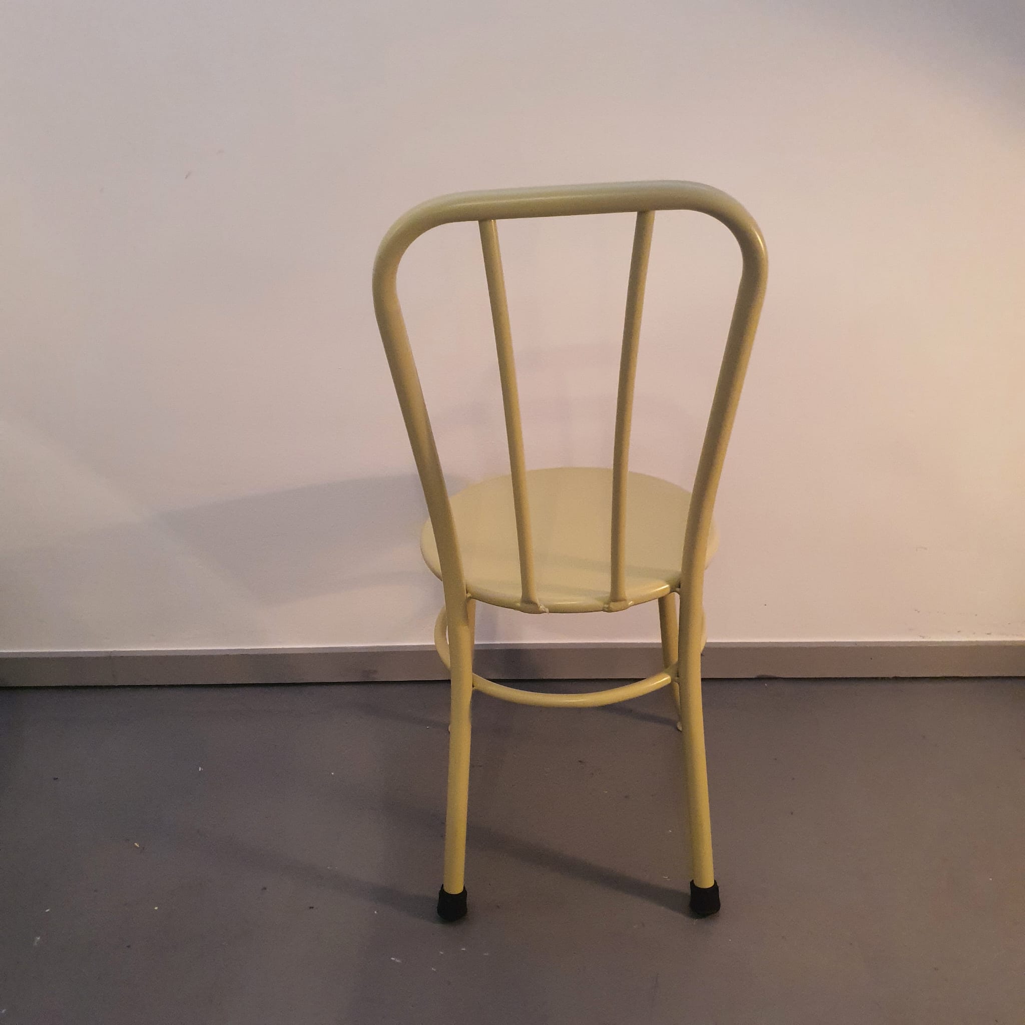 Metal chair USA