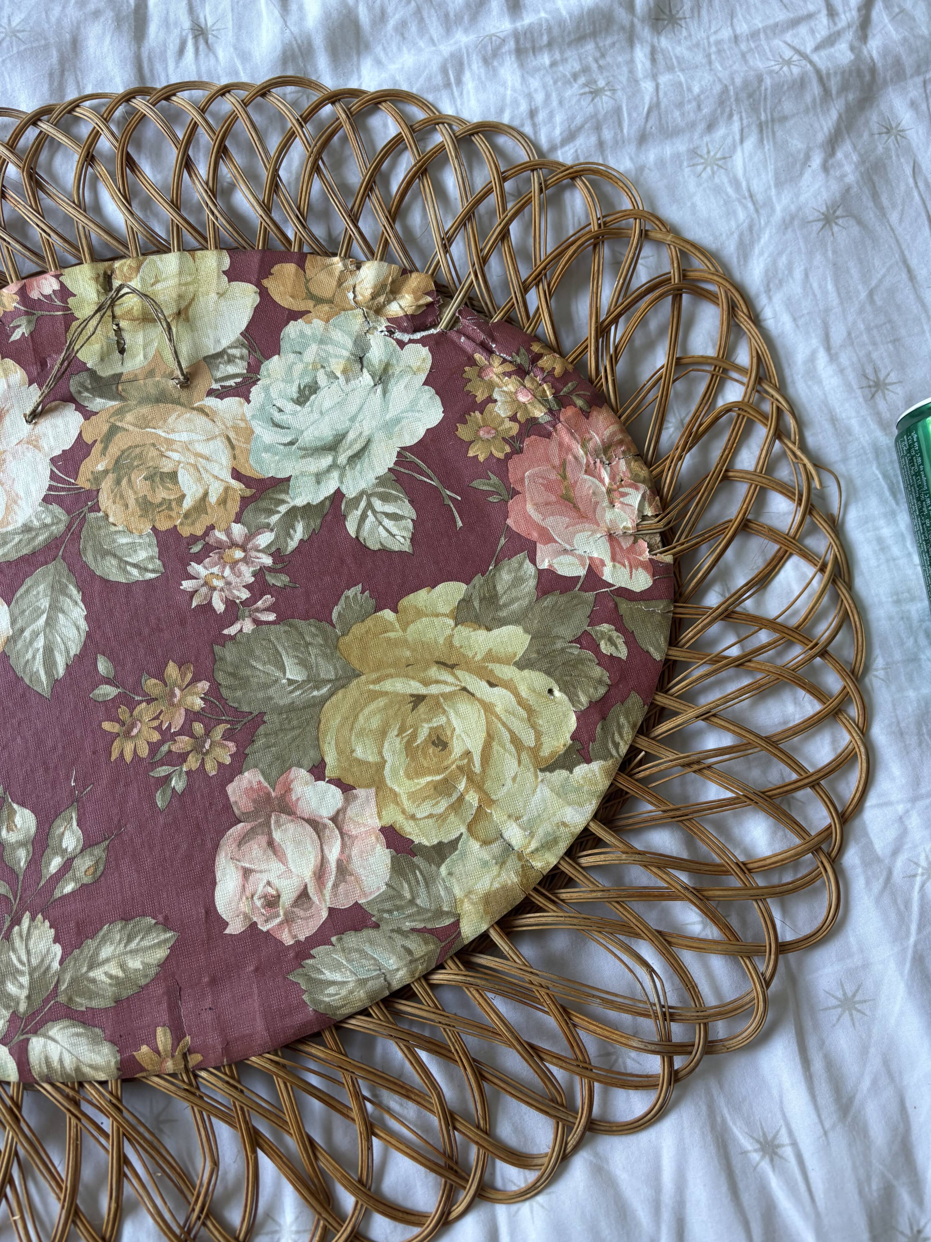 Vintage 1960 sun flower rattan wicker mirror - 68 x 58 cm