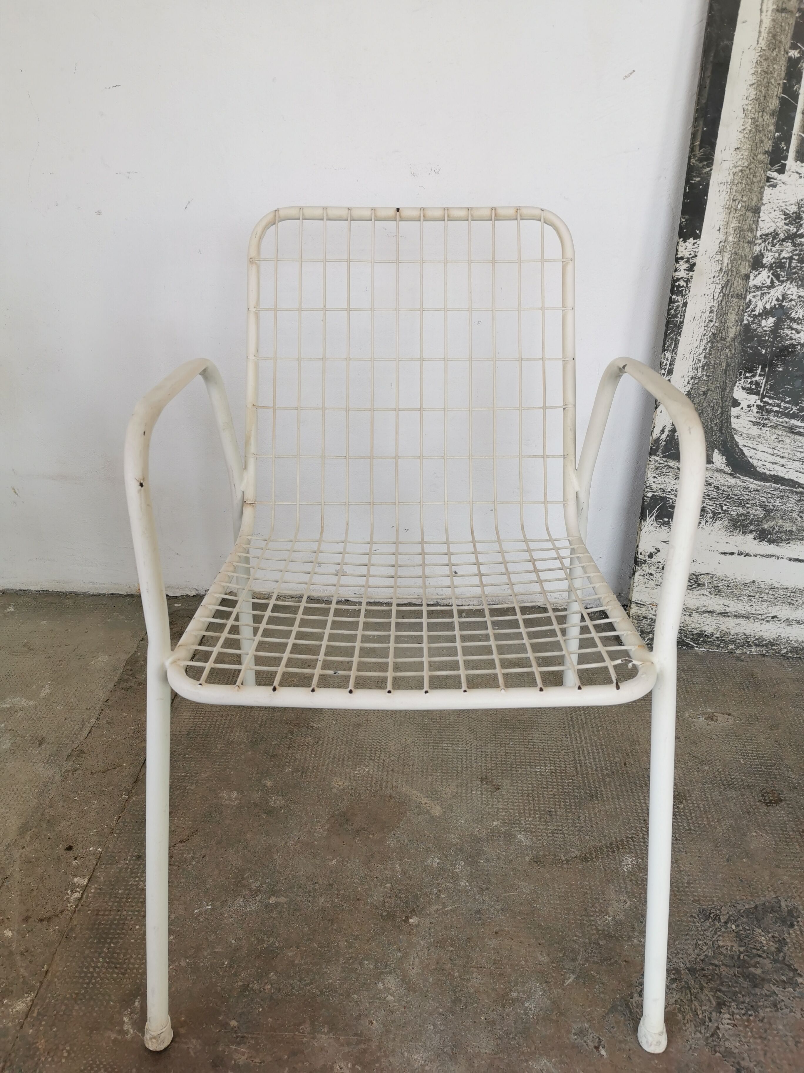 Emu chair, rio, in white metal mesh