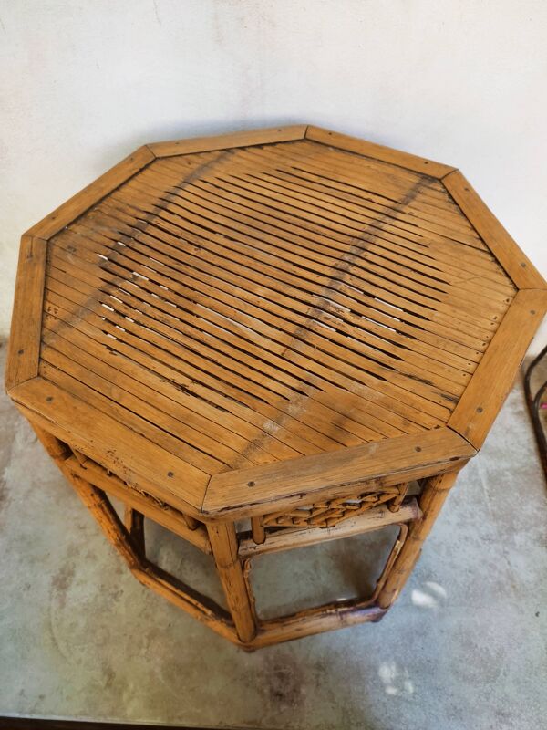 Table octogonale chinoise en bambou