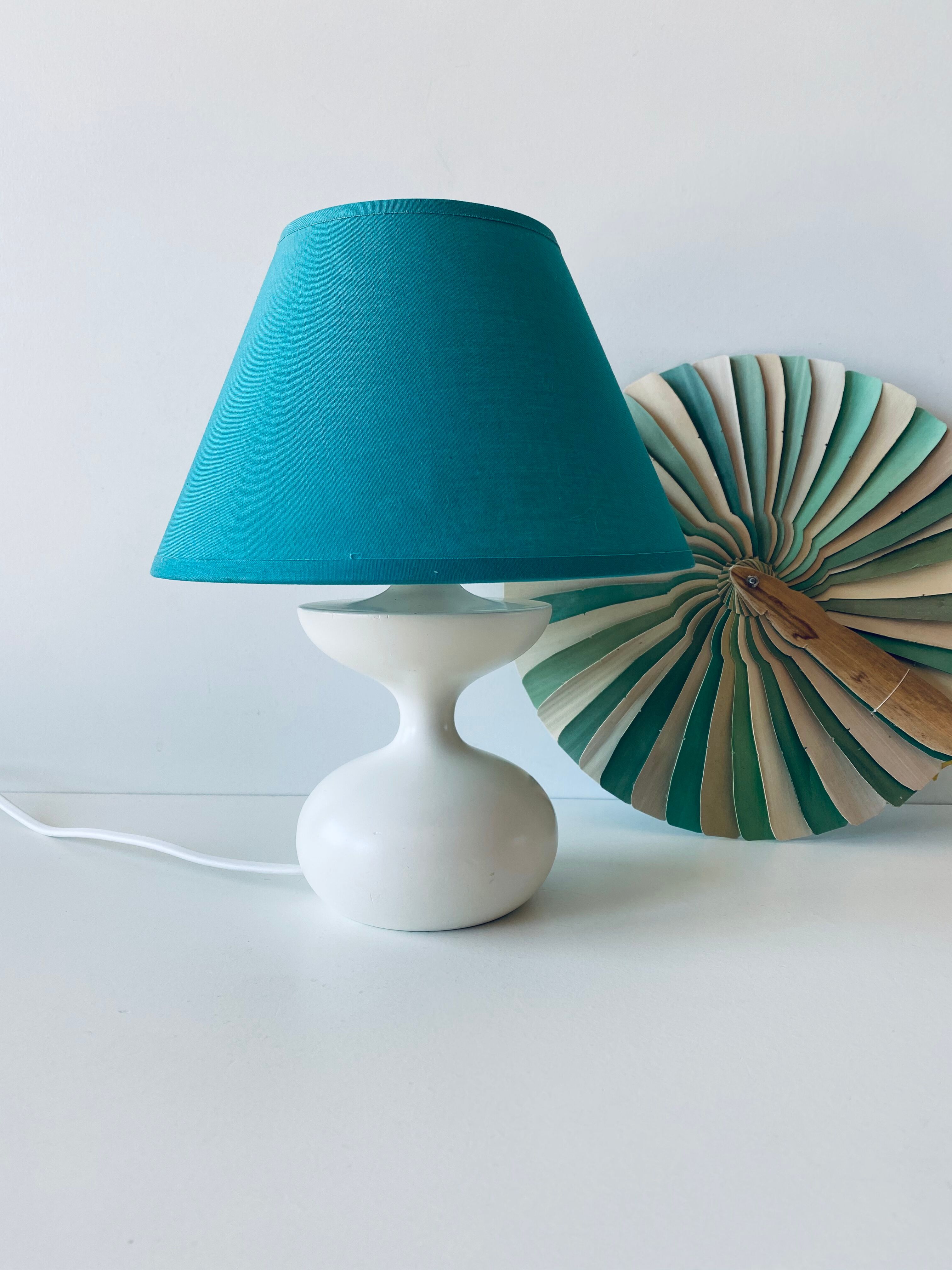 Vintage lamp shape diabolo