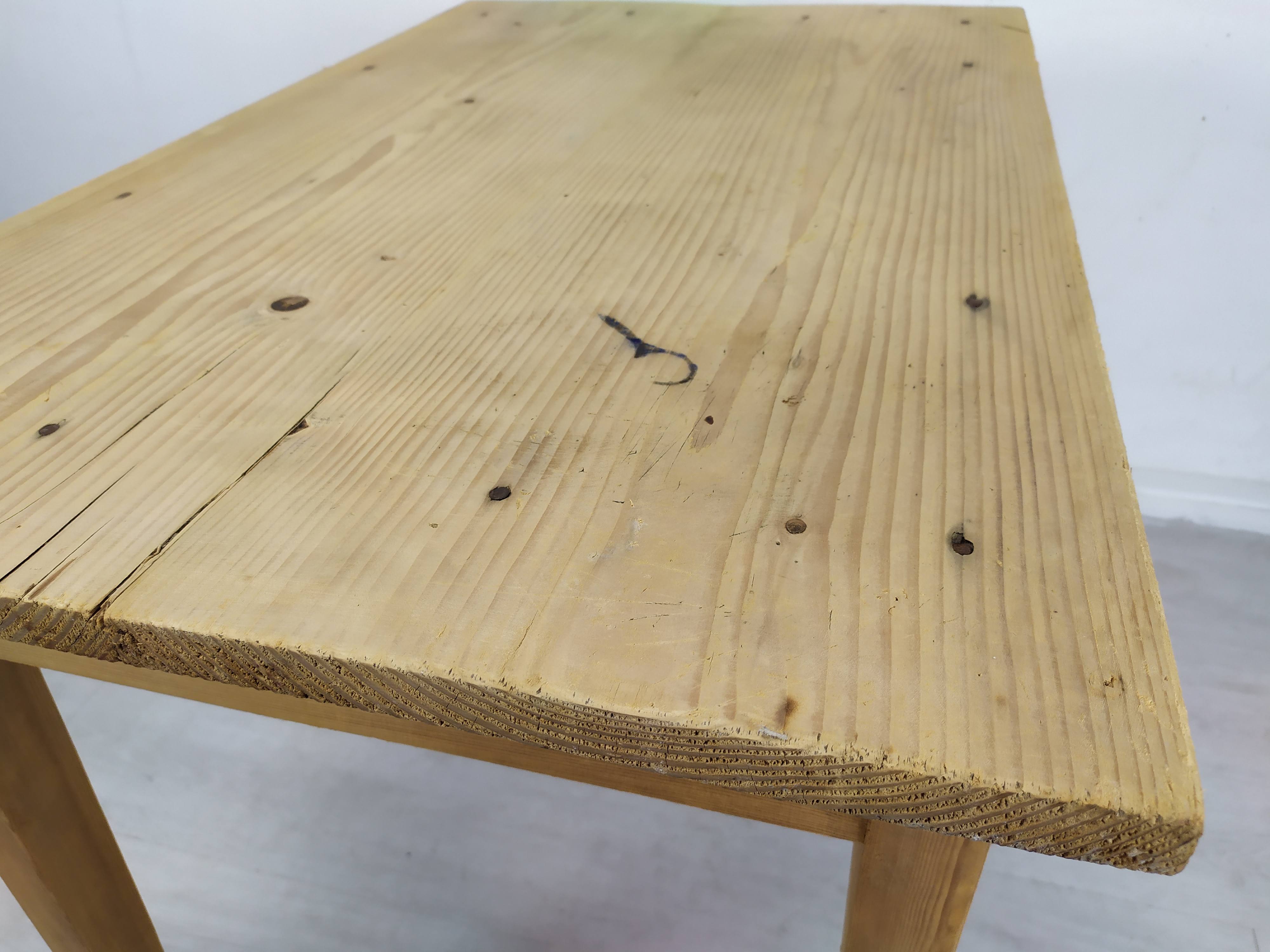 Farmhouse table