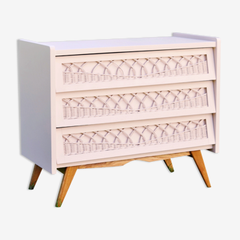 Rattan chest of drawers painted in pink beige