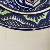 Ceramic dish signed Pascual Zorrilla