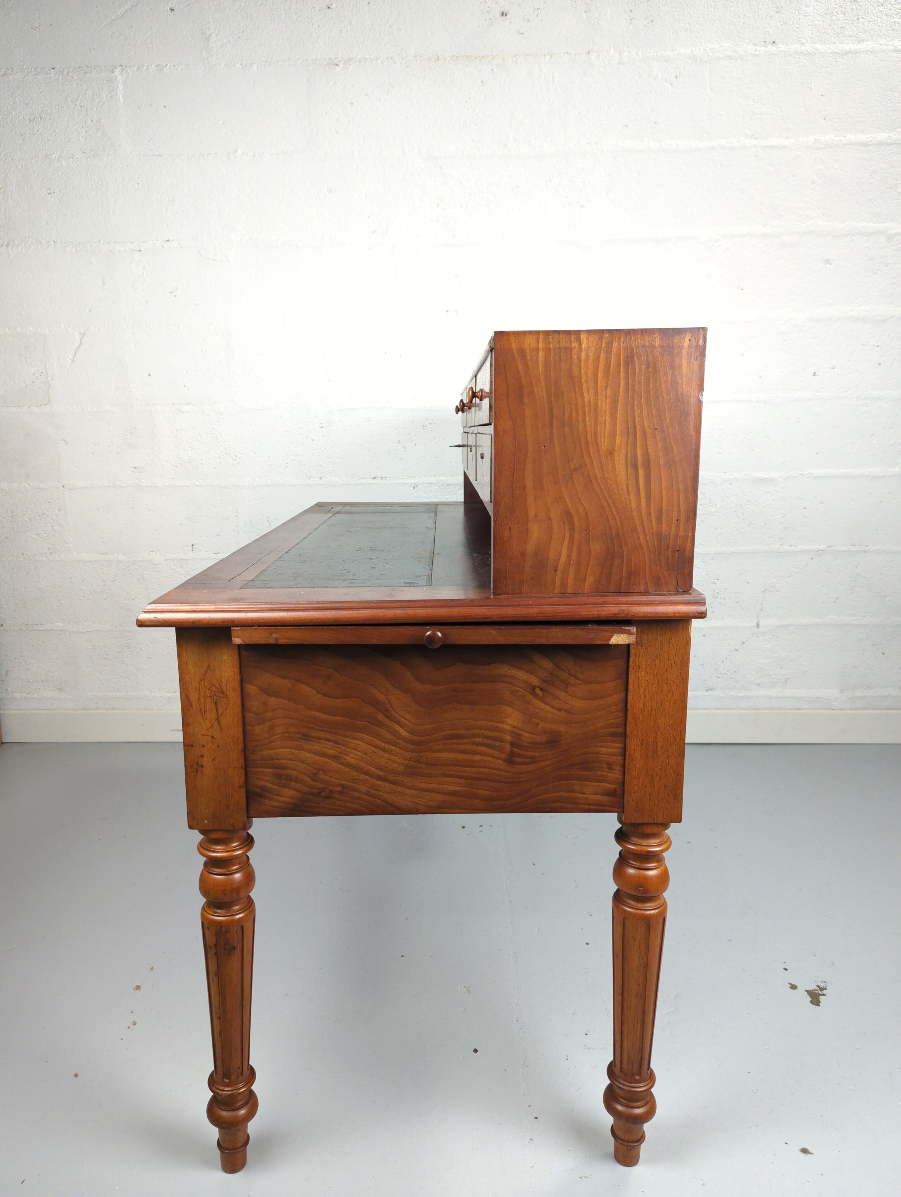 Bureau à gradin Louis-Philippe en acajou