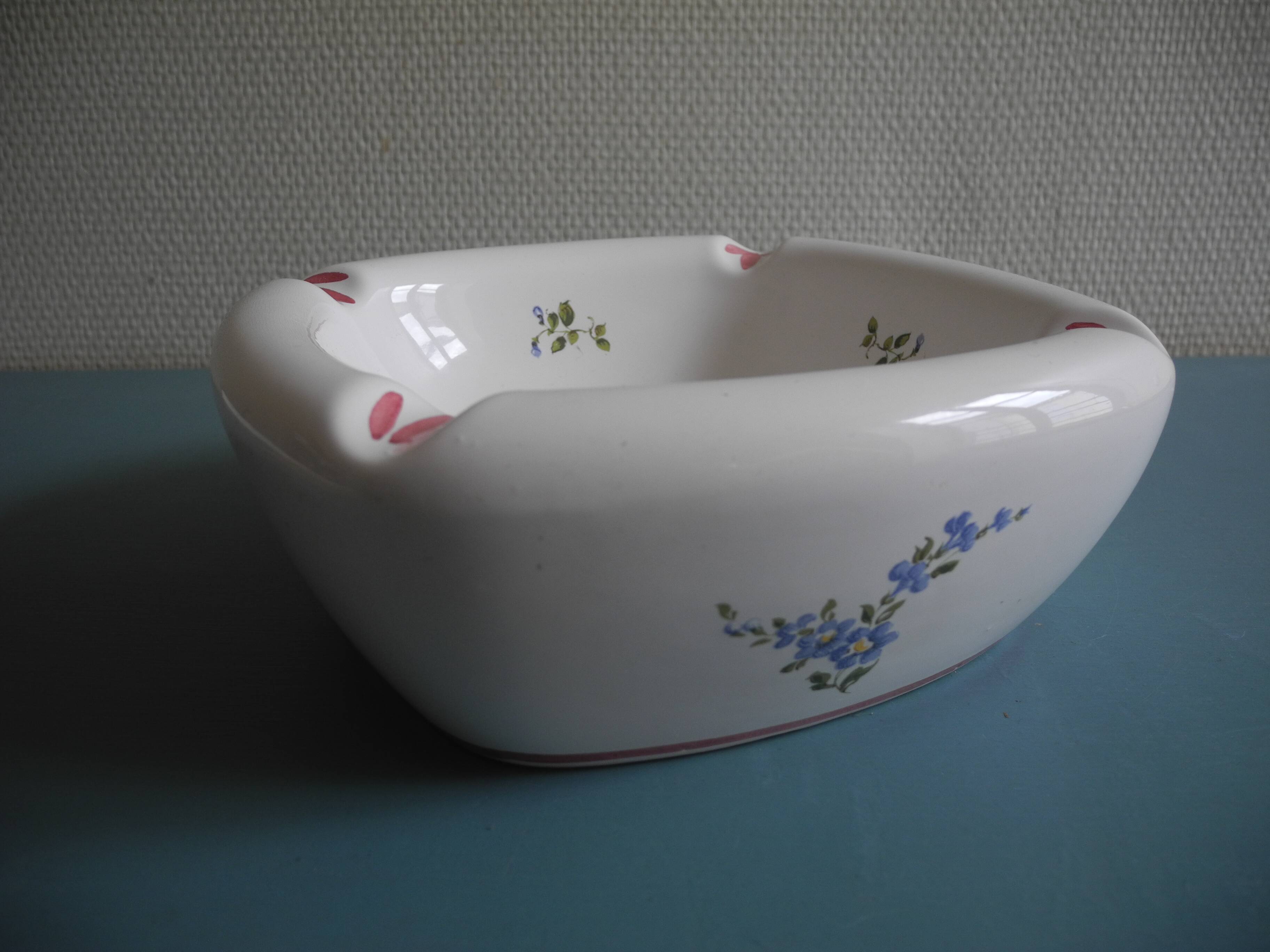 large ceramic vintage decorative French ashtray