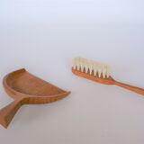 Wooden table shovel and sweeper