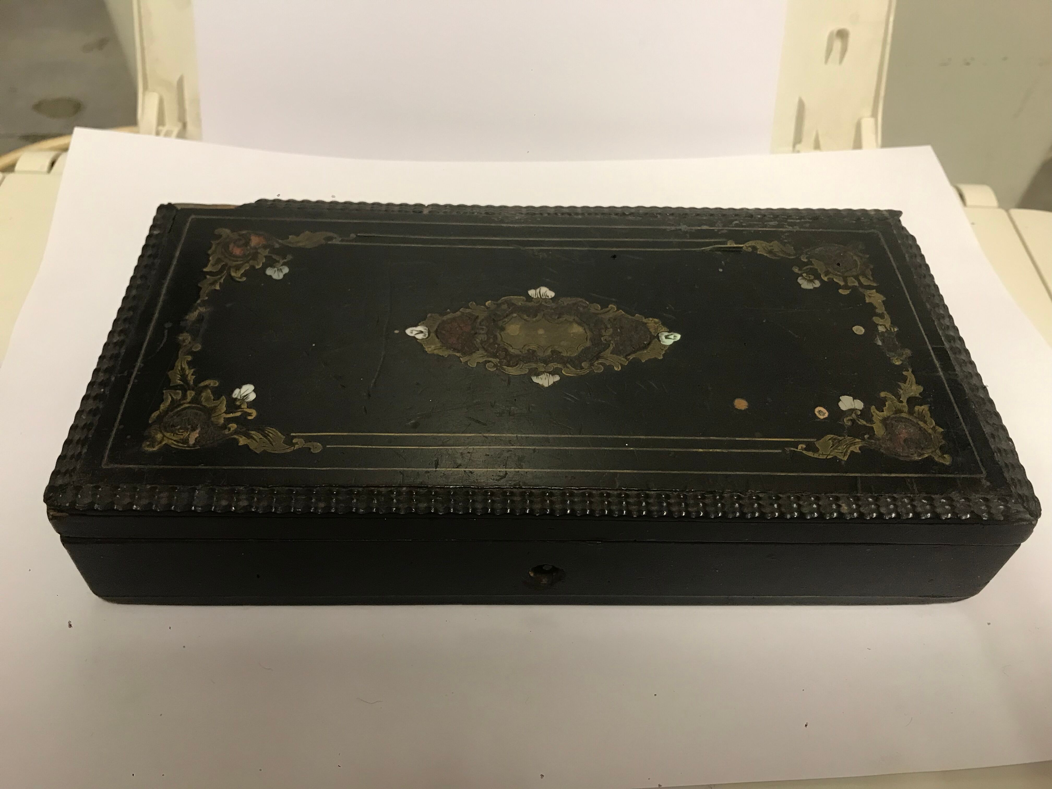 Napoleon III style box