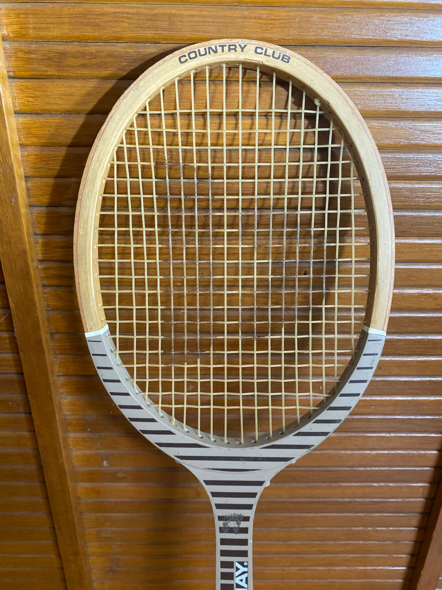Vintage DONNAY Country Club Wooden Tennis Racket #E192