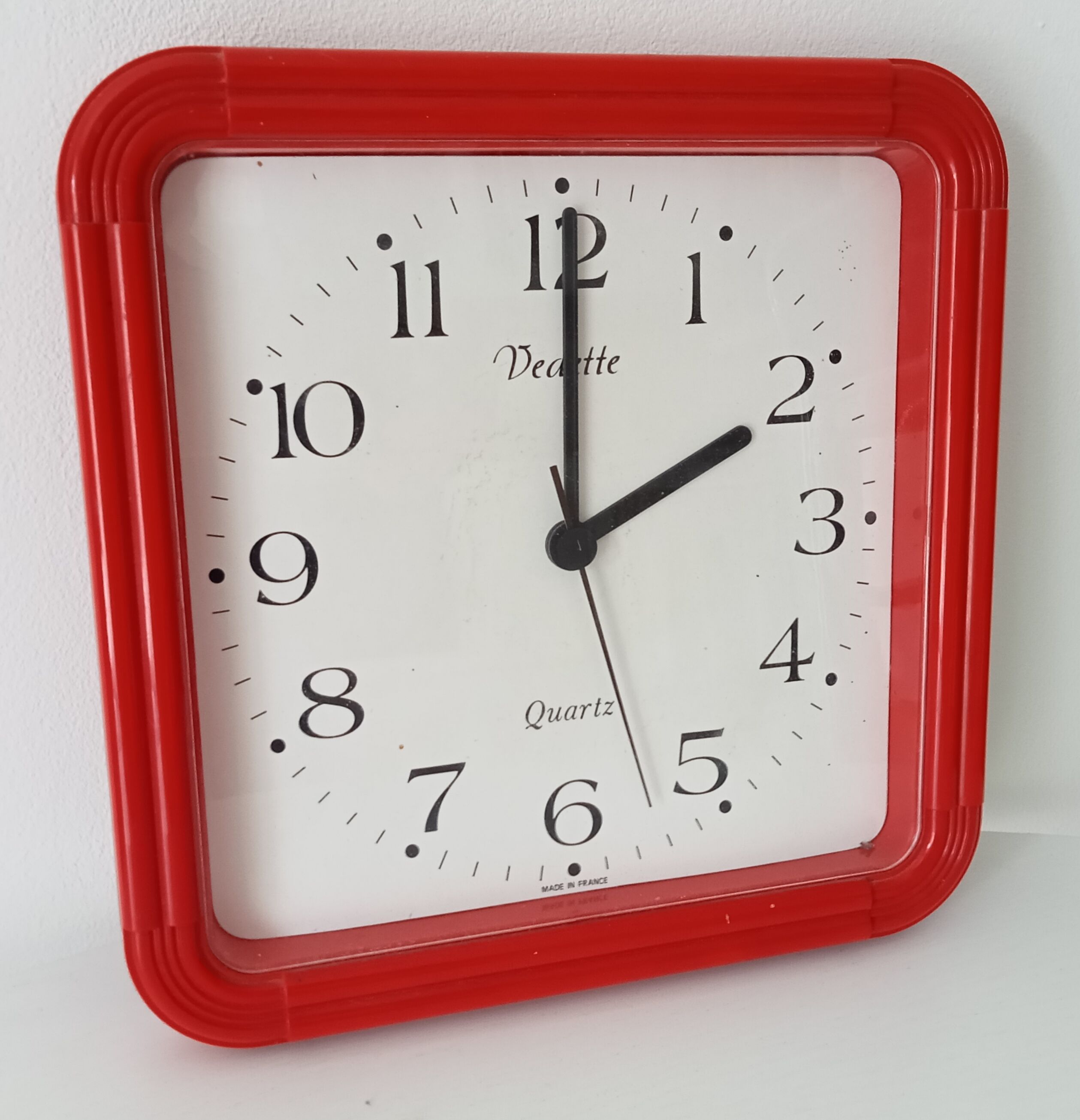 Vintage wall clock Featured 70s/80s