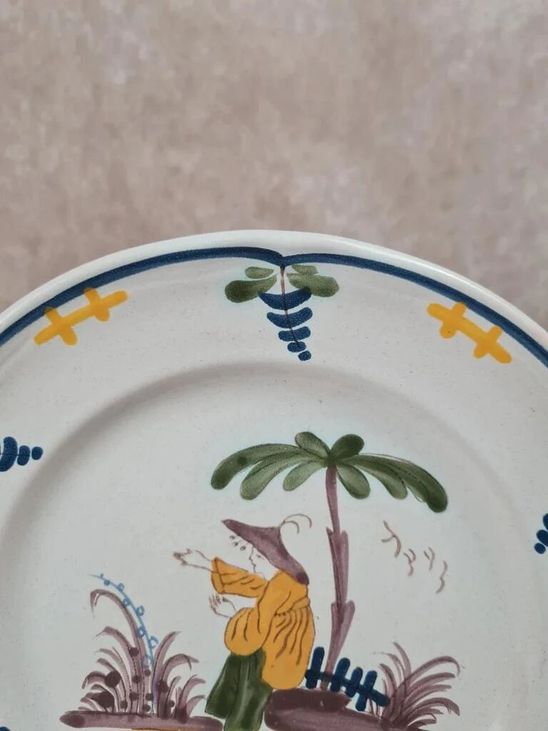 Plate Faïencerie de Pornic